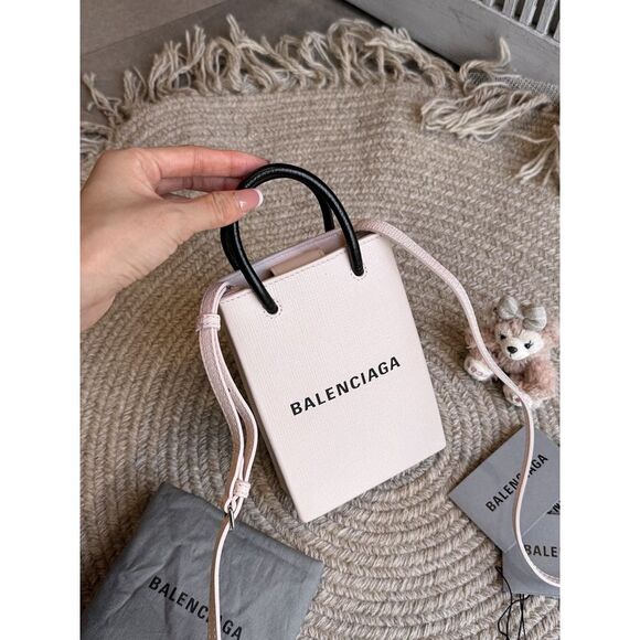 Balenciaga Women Pre-Loved Bag Very Good Condition - Picture 3 of 8